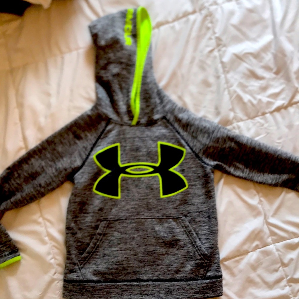 Boys UA hoodie